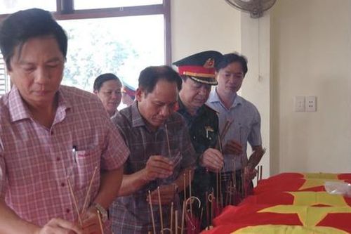 Quảng Trị tìm thân nhân liệt sĩ liên quan hài cốt chứa nhiều di vật, hình ảnh