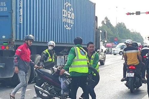 Công an Bình Dương nói gì về phản ánh '5 - 7 giờ sau tai nạn chưa thấy cảnh sát giao thông'?