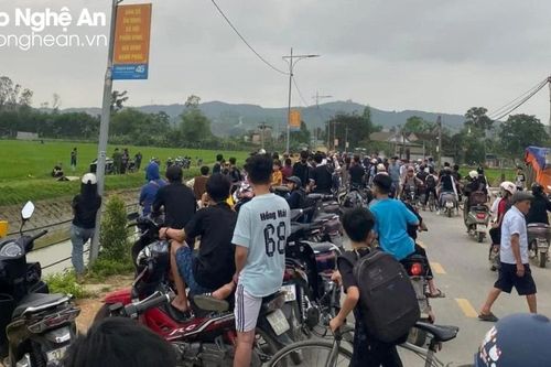 Theo nhóm bạn ra kênh thủy lợi tắm, nam sinh đuối nước thương tâm