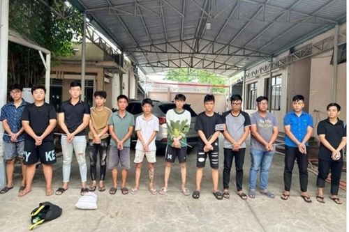 Tạm giữ 12 đối tượng đuổi đánh nhau gây tai nạn khiến 2 người tử vong