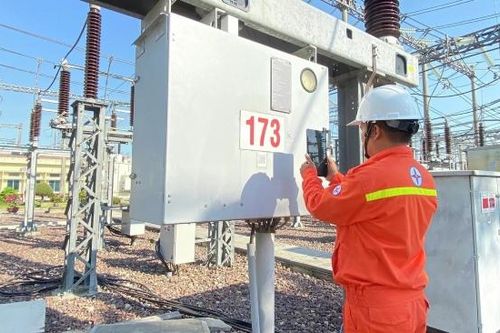 Chủ tịch UBND TP Hà Nội: Không để doanh nghiệp than phiền về thiếu điện