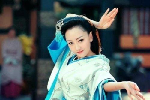 Mỹ nhân có nghìn tỷ cũng không mời nổi vì mê ngủ, từng vượt mặt Triệu Lệ Dĩnh, Lưu Diệc Phi