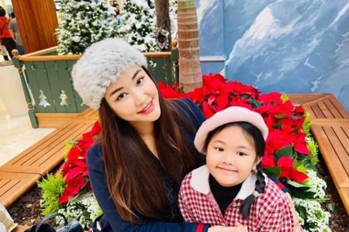 Người đẹp Về Nhà Đi Con từng sang Mỹ sinh con: Đường tình duyên trong phim trắc trở như ngoài đời