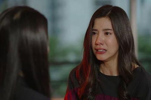 Sau khi sinh con, chị gái bất ngờ dúi vào tay tôi vài sợi tóc và nhờ mang đi xét nghiệm ADN