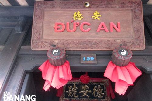Những đôi mắt của phố