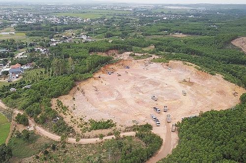 Quảng Ngãi: Đề nghị bổ sung thêm 5 mỏ đất phục vụ Dự án đường Hoàng Sa - Dốc Sỏi