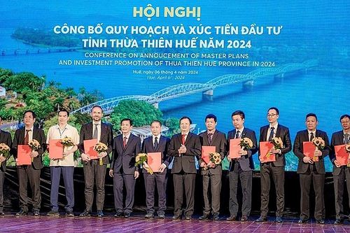 Thừa Thiên - Huế: Trao chứng nhận đầu tư 11 dự án, tổng vốn đầu tư 9.134 tỷ đồng