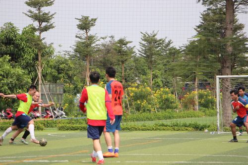 32 đội bóng tranh tài tại giải đấu bóng đá của Đại học HUTECH