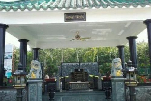 Nữ đại gia bán bún nổi danh ở Sài Gòn với khối tài sản 'siêu khủng', qua đời để lại 1.000 tỷ cho con gái nuôi