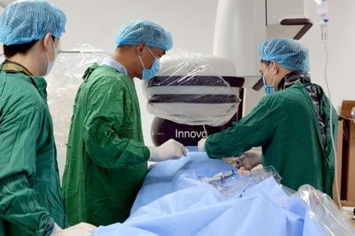 Bệnh viện Hữu nghị Đa khoa Nghệ An nút động mạch phế quản cứu sống bệnh nhân ho ra máu nặng