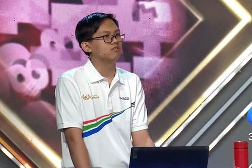Đường Lên Đỉnh Olympia: Nam sinh xuất sắc mang cầu truyền hình đầu tiên về Gia Lai