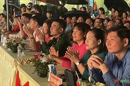 Kỷ niệm 1 năm nhập xã Quân Chu vào thị trấn Quân Chu