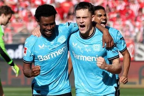 Leverkusen tiến sát tới ngôi vương Bundesliga