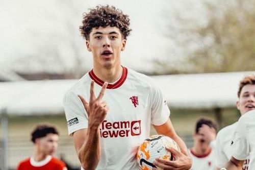 'Thần đồng' gốc Malaysia ghi hat-trick, đội trẻ MU thắng Liverpool 9-1