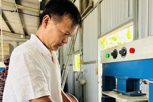 Người đưa mo cau xuất ngoại