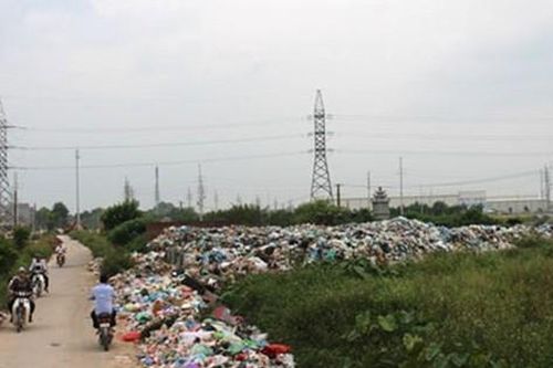 Môi trường nông nghiệp, nông thôn chịu sức ép 'tứ phía'