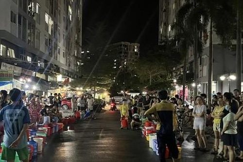 Không để tái diễn cảnh xếp hàng lấy nước; tìm giải pháp đưa nước sạch từ đất liền ra xã đảo