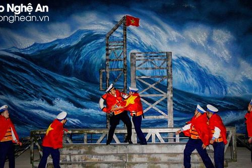 Nhà hát Chèo Quân đội biểu diễn phục vụ chiến sĩ Nghệ An