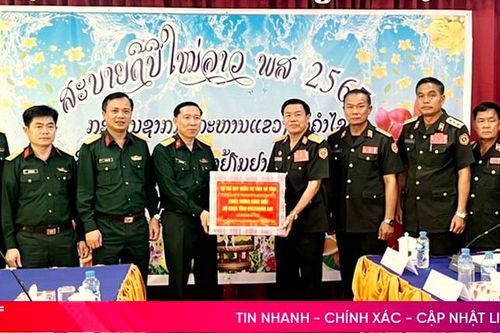 Bộ CHQS Hà Tĩnh chúc tết cổ truyền Bunpimay Lào