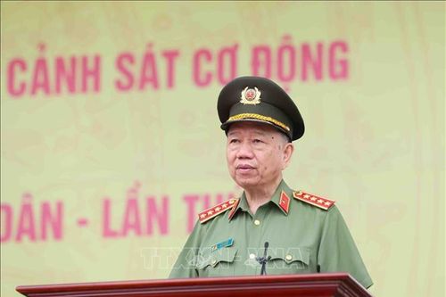 Bộ trưởng Tô Lâm dự tổng duyệt diễu binh lễ kỷ niệm 50 năm Ngày truyền thống lực lượng Cảnh sát cơ động