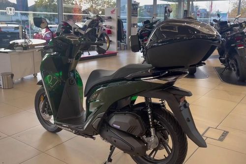 'Vua xe ga' Honda SH 150 hoàn toàn mới được đại lý Việt nhận cọc, thiết kế khác biệt, giá ngỡ ngàng