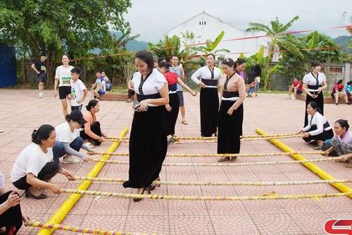 Giao lưu văn hóa, văn nghệ tại Giải chạy Marathon - Mường Tấc huyện Phù Yên lần thứ nhất