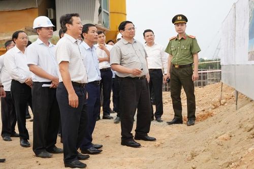 Thừa Thiên - Huế: Thủ tướng Phạm Minh Chính khảo sát Dự án đường Nguyễn Hoàng, cầu vượt qua sông Hương