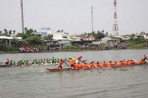 Quảng Nam: Rộn ràng lễ hội Tam Kỳ mùa hoa sưa 2024