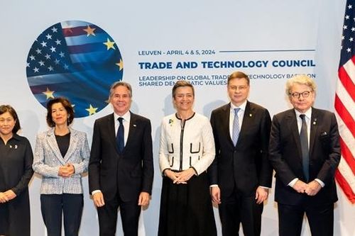 EU và Mỹ thúc đẩy vai trò lãnh đạo xuyên Đại Tây Dương