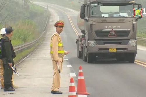Nhiều bất cập tồn tại trên tuyến cao tốc Nội Bài - Lào Cai