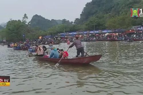 Chùa Hương đón 81 vạn lượt khách