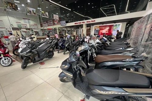 Nhiều mẫu xe máy tăng giá
