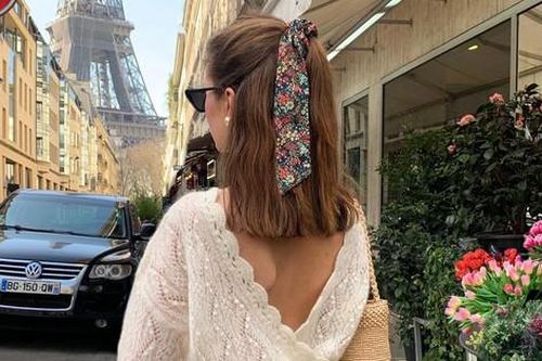 Tập 100 lần động tác này, vòng 3 nảy nở mặc gì cũng đẹp