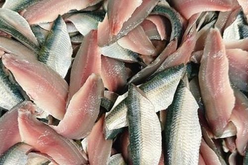 Loại 'cá nhà nghèo' chỉ cho nhau bỗng dưng thành đặc sản, giá bán cả 100.000 đồng/kg, người thành phố sành ăn tranh mua