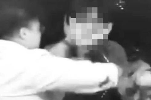 Mâu thuẫn trong lúc ăn nhậu, nam thanh niên đâm bạn tử vong