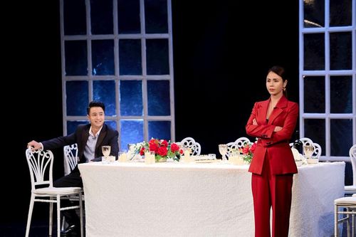 Làm mới kịch xưa
