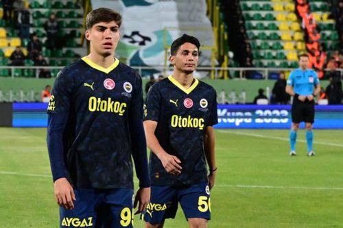 Fenerbahce bỏ trận tranh Siêu cúp sau bàn thua ở giây thứ 50
