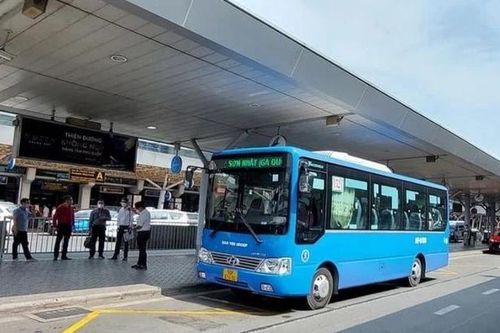 Bài toán sân bay Tân Sơn Nhất đông khách, xe buýt vẫn ế