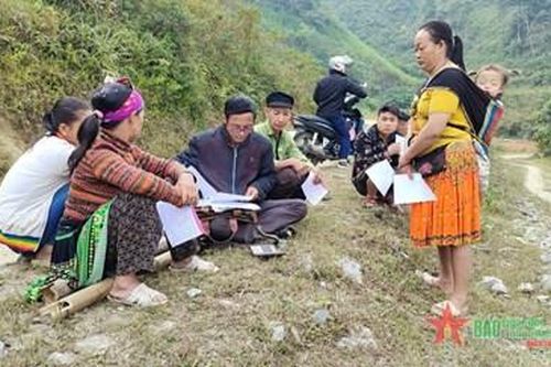 Nguồn lực mạnh từ phát huy vai trò người có uy tín