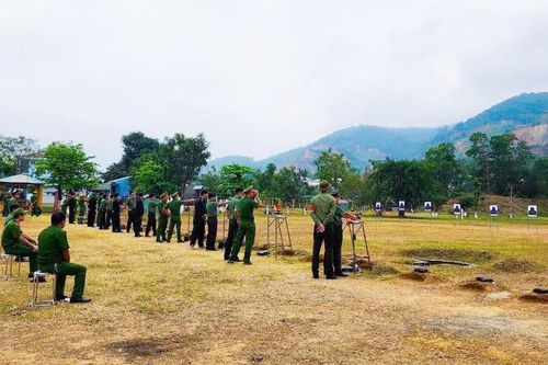 Công an TP Đà Nẵng kết thúc đợt tập huấn điều lệnh, quân sự, võ thuật và kiểm tra bắn đạn thật năm 2024