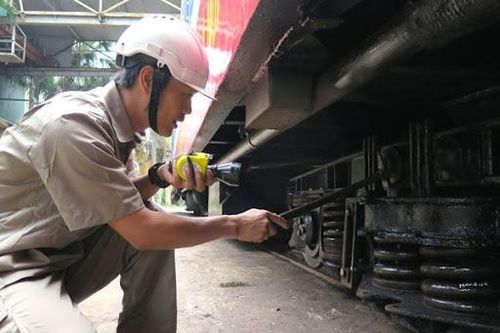 Bộ GTVT thay đổi tiêu chuẩn đăng kiểm viên đường sắt