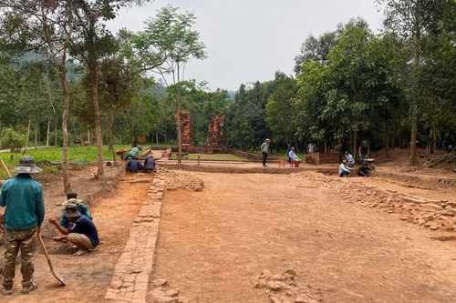 Phát hiện con đường cổ tại Di sản Mỹ Sơn