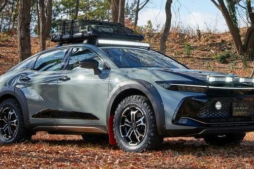 Toyota Crown thêm phiên bản off-road chỉ có ở Nhật Bản