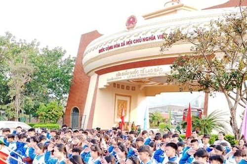 'Tiết học biên giới' vun đắp tình yêu quê hương đất nước