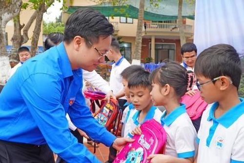 Hành trình Vì biển đảo tổ quốc Tự hào một dải non sông tại Bạch Long Vĩ