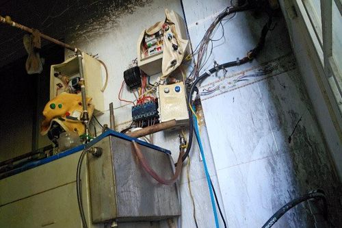 Cứu hai cháu nhỏ khỏi vụ cháy nhà trong hẻm