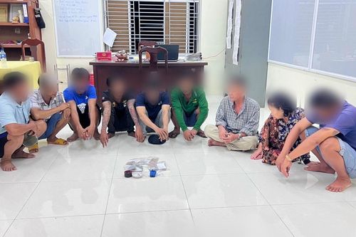 Khởi tố, bắt tạm giam đối tượng đánh bạc ăn tiền