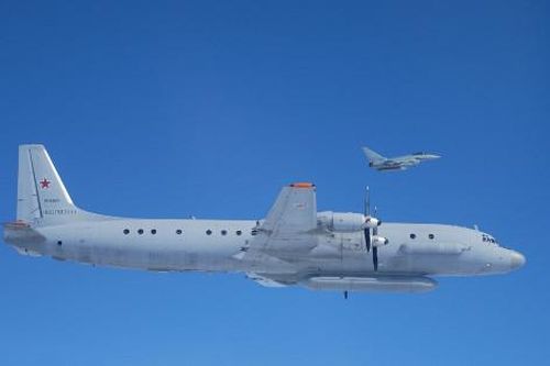 Đức điều tiêm kích chặn máy bay trinh sát Nga trên Biển Baltic