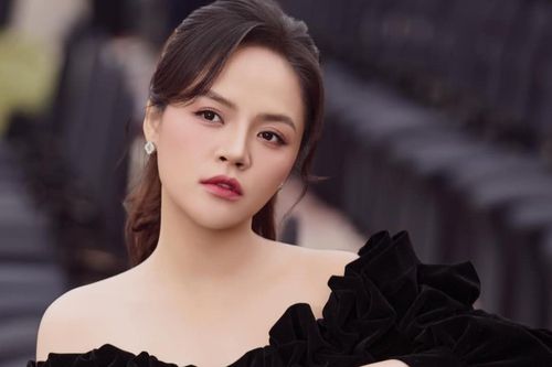 Diễn viên Thu Quỳnh: Tôi không muốn ràng buộc bởi tờ giấy hôn thú
