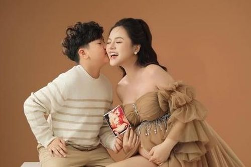Thu Quỳnh phủ nhận bị bỏ cận ngày sinh: 'Đừng bi kịch hóa từ 'đơn thân''